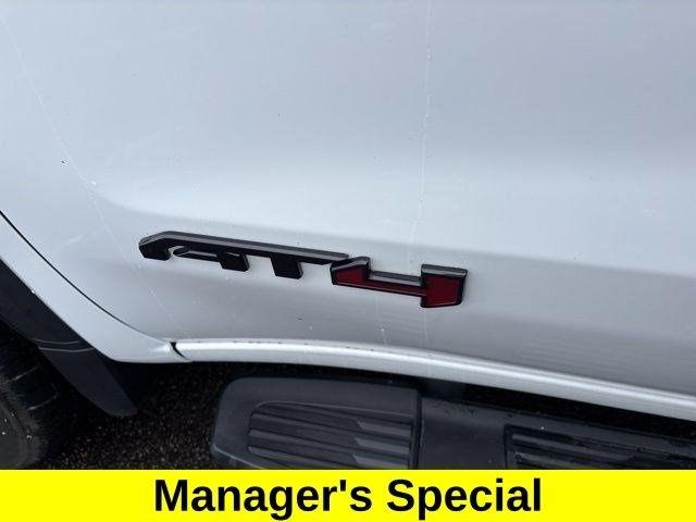 GMC Sierra 1500 AT4 Crew Cab 4WD 2020