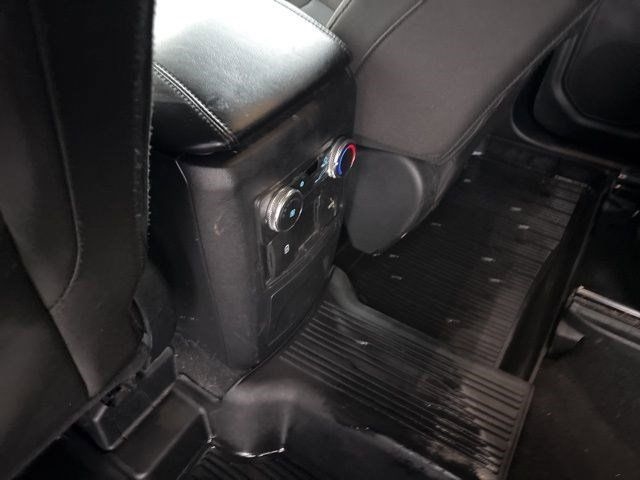 Ford Explorer XLT 4WD 2022