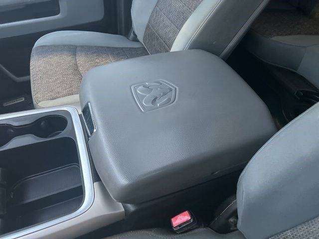 RAM 1500 Big Horn Crew Cab 4WD 2017