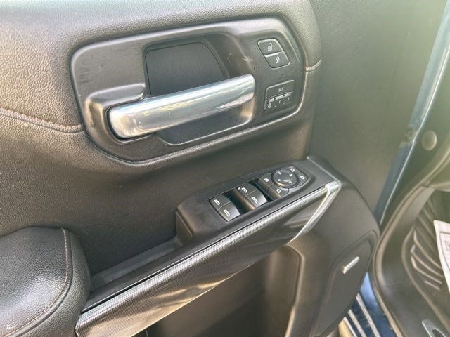 GMC Sierra 1500 AT4 Crew Cab 4WD 2020