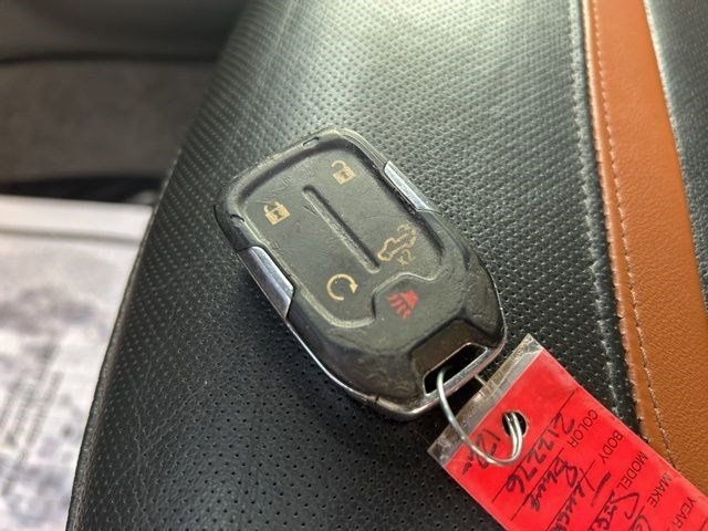 GMC Sierra 1500 AT4 Crew Cab 4WD 2020