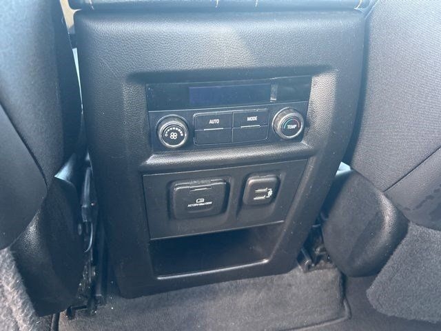 Chevrolet Traverse  2021