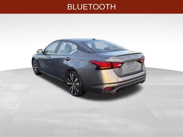 Nissan Altima  2022