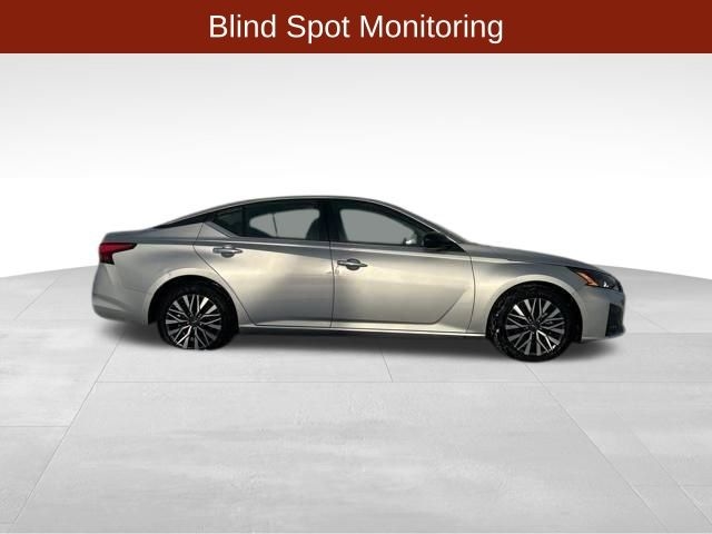 Nissan Altima 2.5 SV 2024