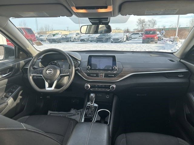Nissan Altima 2.5 SV 2024