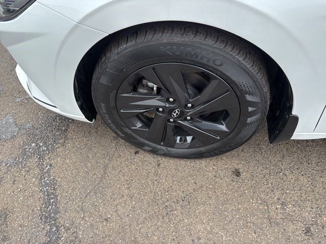 Hyundai Elantra SEL 2022