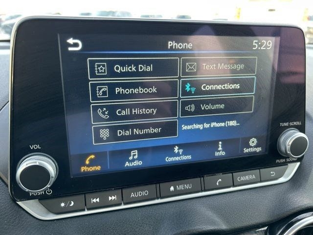 Nissan Sentra SV 2024