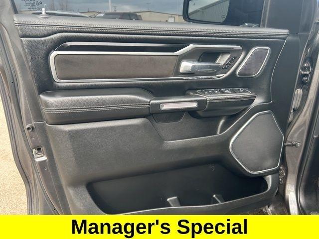 RAM 1500 Laramie Crew Cab 4WD 2021