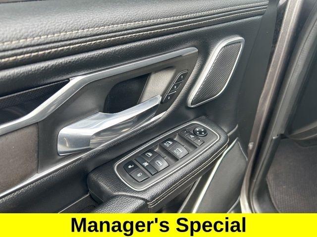 RAM 1500 Laramie Crew Cab 4WD 2021