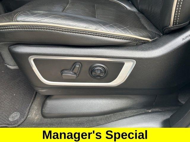 RAM 1500 Laramie Crew Cab 4WD 2021