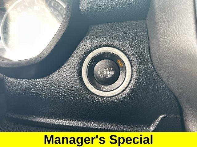 RAM 1500 Laramie Crew Cab 4WD 2021