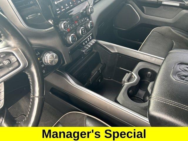 RAM 1500 Laramie Crew Cab 4WD 2021