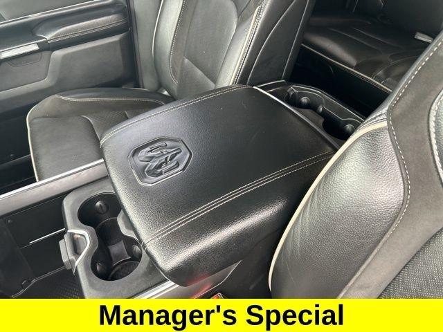 RAM 1500 Laramie Crew Cab 4WD 2021