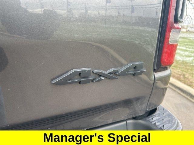 RAM 1500 Laramie Crew Cab 4WD 2021