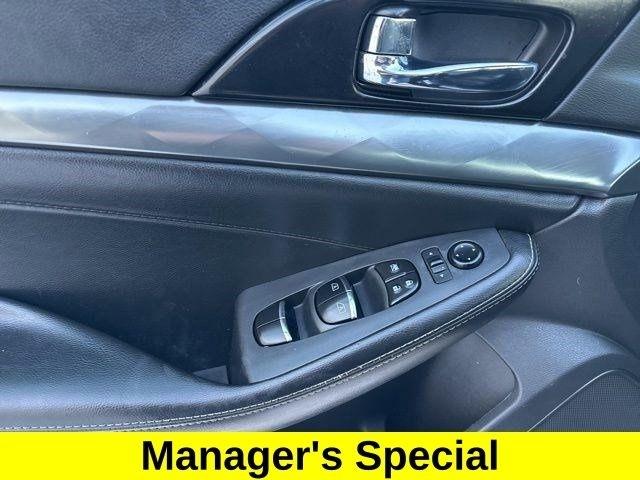 Nissan Maxima 3.5 SV 2020