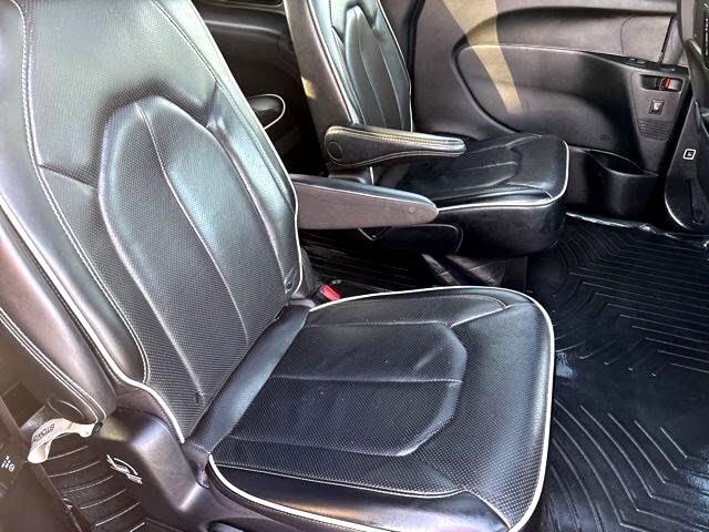 Chrysler Pacifica  2023