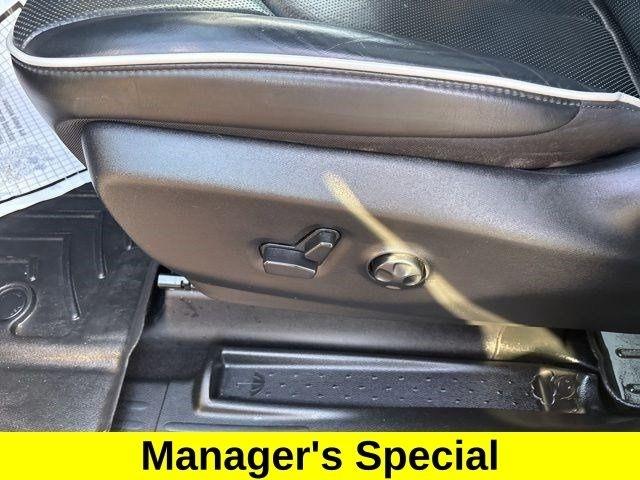 Chrysler Pacifica Limited AWD 2023