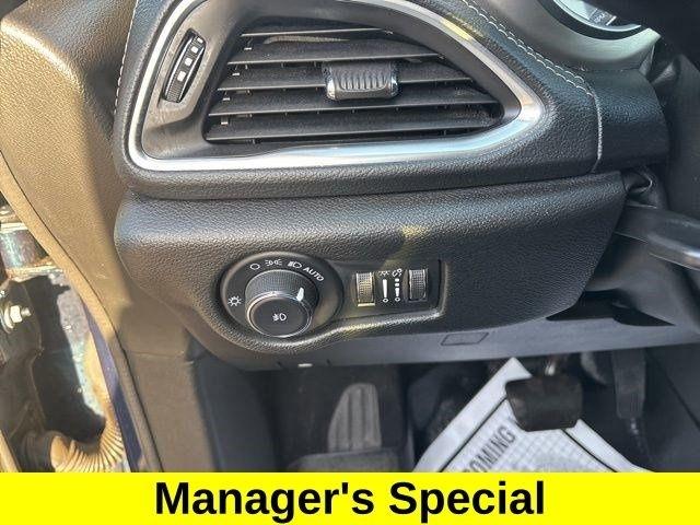 Chrysler Pacifica Limited AWD 2023