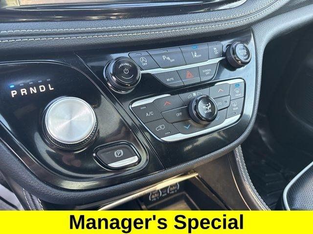 Chrysler Pacifica Limited AWD 2023