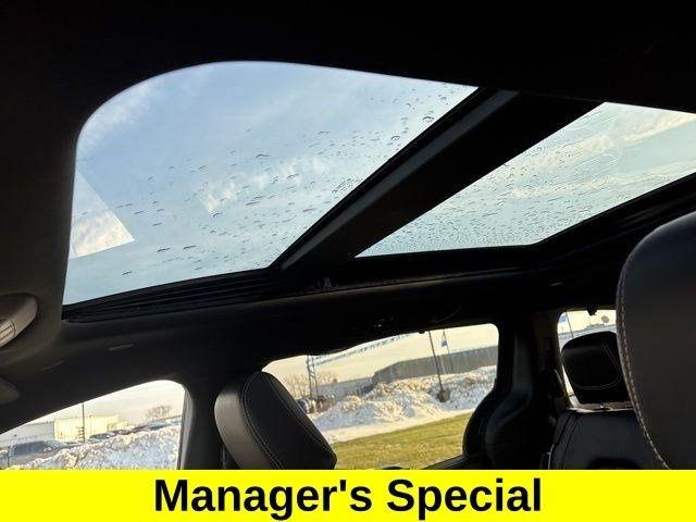 Chrysler Pacifica Limited AWD 2023