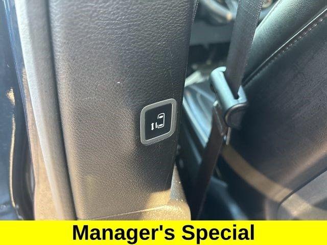 Chrysler Pacifica Limited AWD 2023