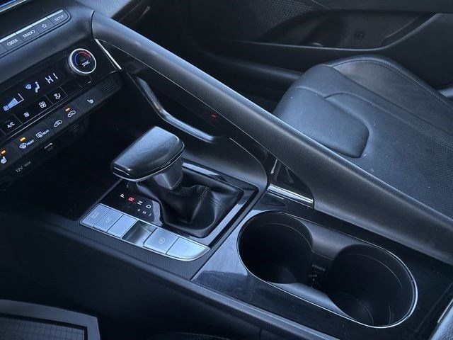 Hyundai Elantra Limited 2022