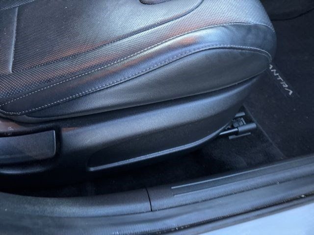 Hyundai Elantra Limited 2022