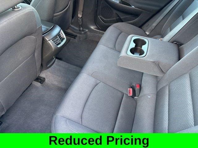 Chevrolet Malibu  2023