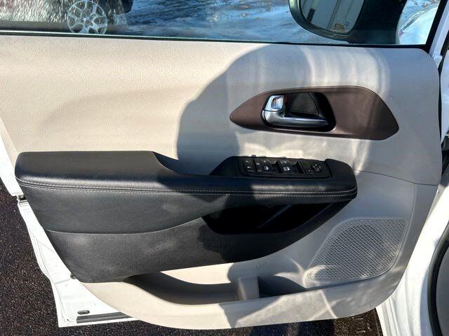 Chrysler Voyager  2023