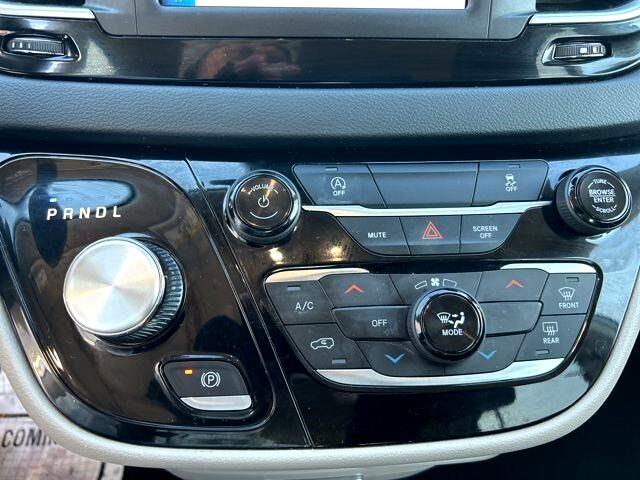 Chrysler Voyager  2023