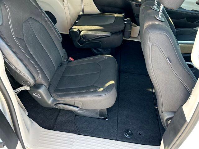 Chrysler Voyager  2023