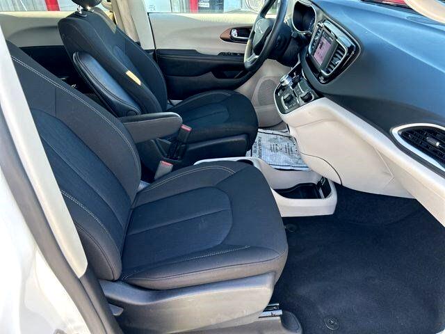 Chrysler Voyager  2023