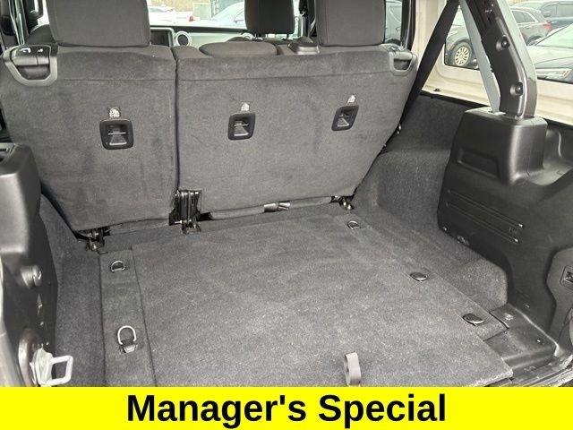 Jeep Wrangler Unlimited Sahara 4WD 2021