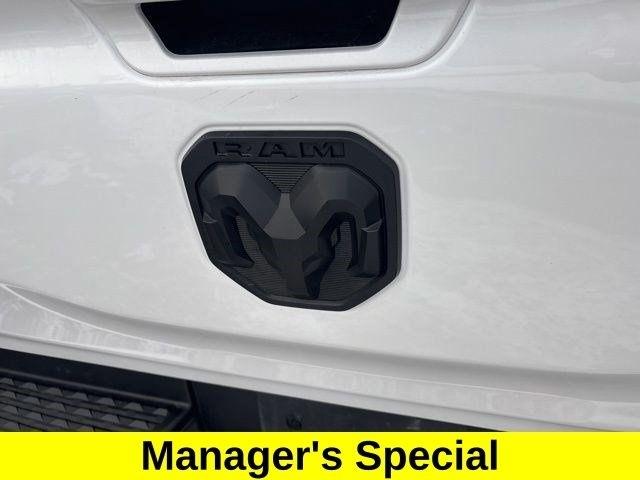 RAM 1500 Laramie Crew Cab 4WD 2021