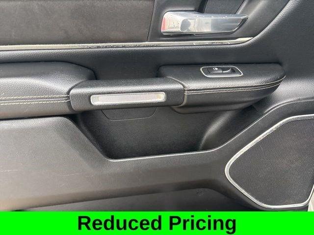 RAM 1500 Laramie Crew Cab 4WD 2021