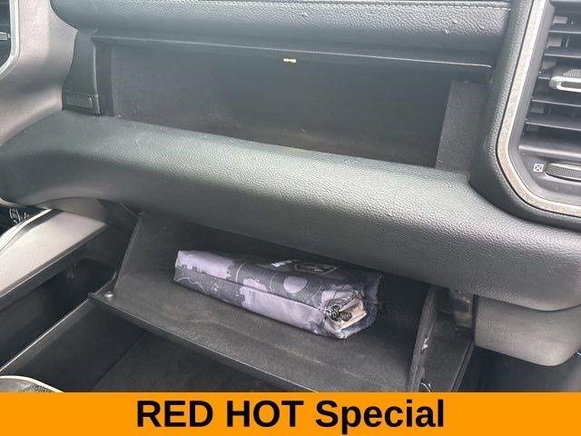 RAM 1500 Laramie Crew Cab 4WD 2021