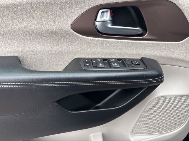 Chrysler Voyager  2022