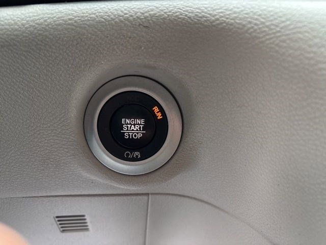 Chrysler Voyager  2022