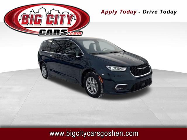 2024 Chrysler Pacifica Touring