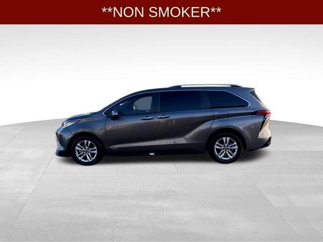 Toyota Sienna  2021