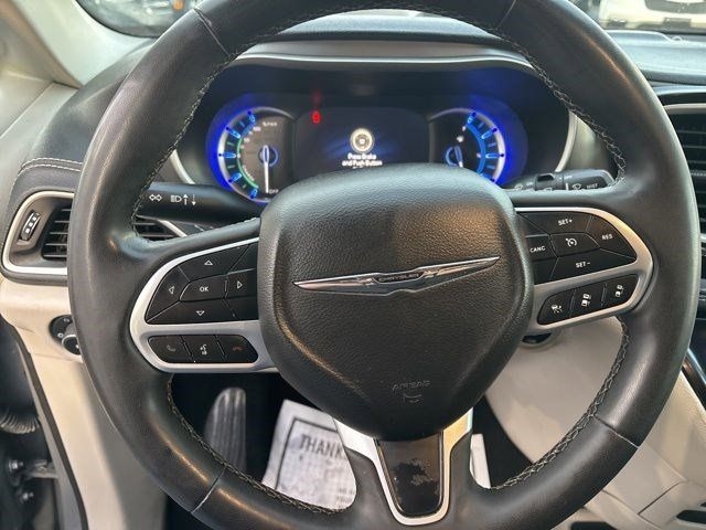 Chrysler Pacifica Hybrid Touring L 2022