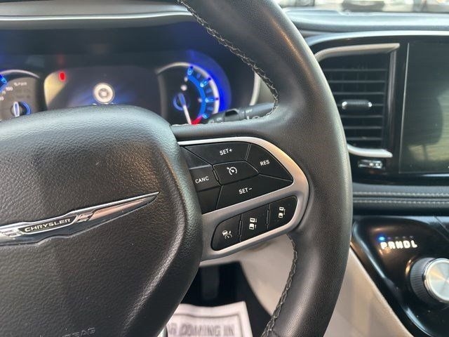 Chrysler Pacifica Hybrid Touring L 2022