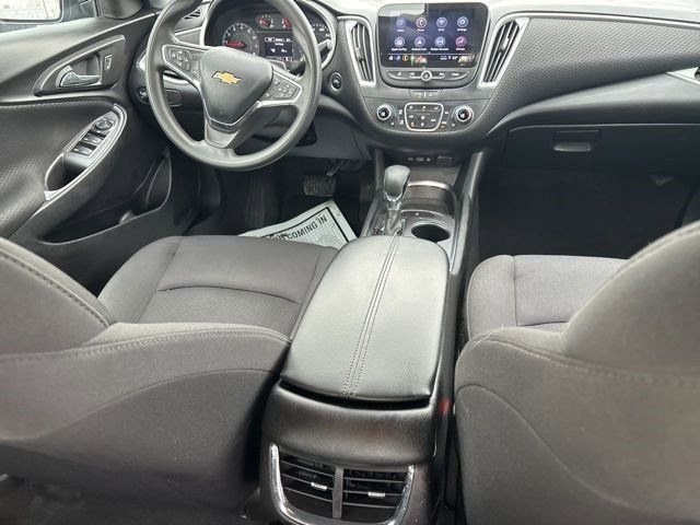 Chevrolet Malibu  2023