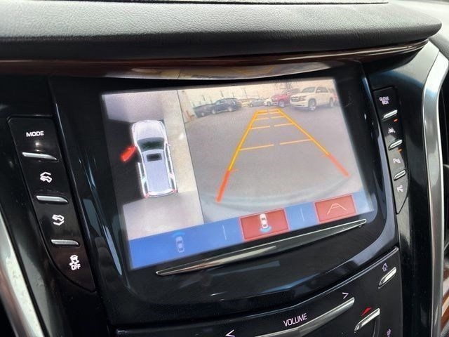 Cadillac Escalade Luxury 4WD 2017