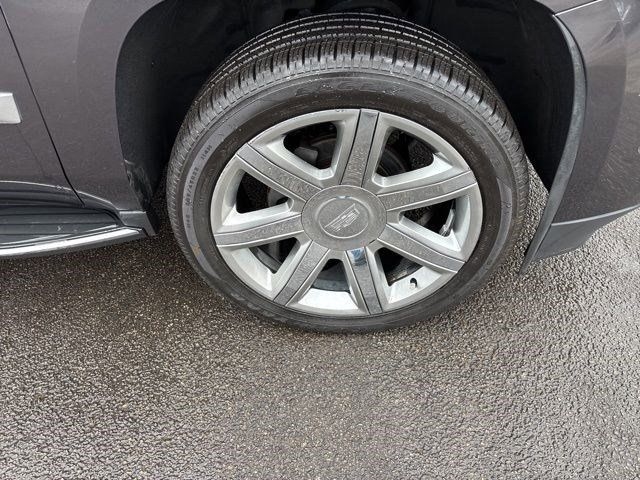 Cadillac Escalade Luxury 4WD 2017