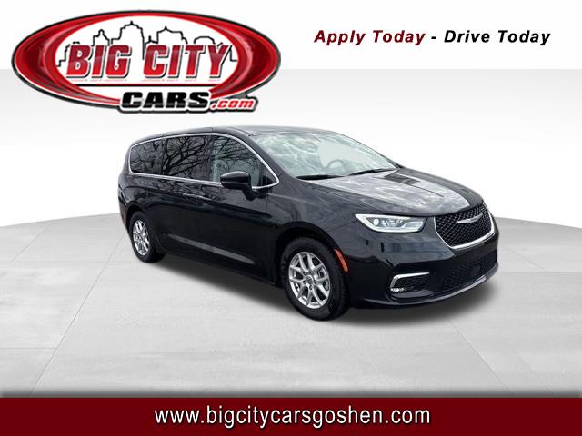 Chrysler Pacifica Touring L 2023