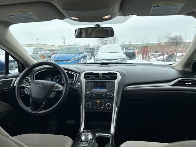 Ford Fusion Hybrid S 2018