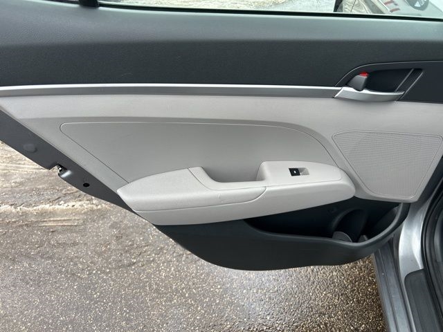 Hyundai Elantra SE 2019