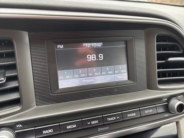 Hyundai Elantra SE 2019