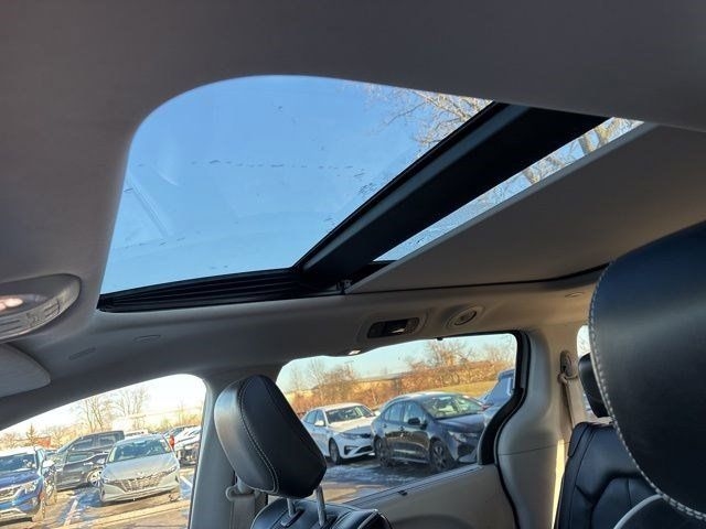 Chrysler Pacifica Limited 2023